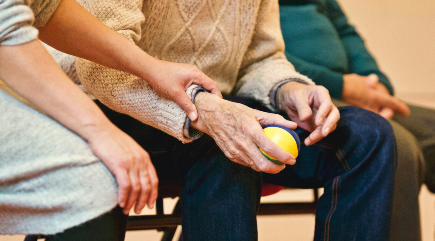 nurse-and-elderly-man