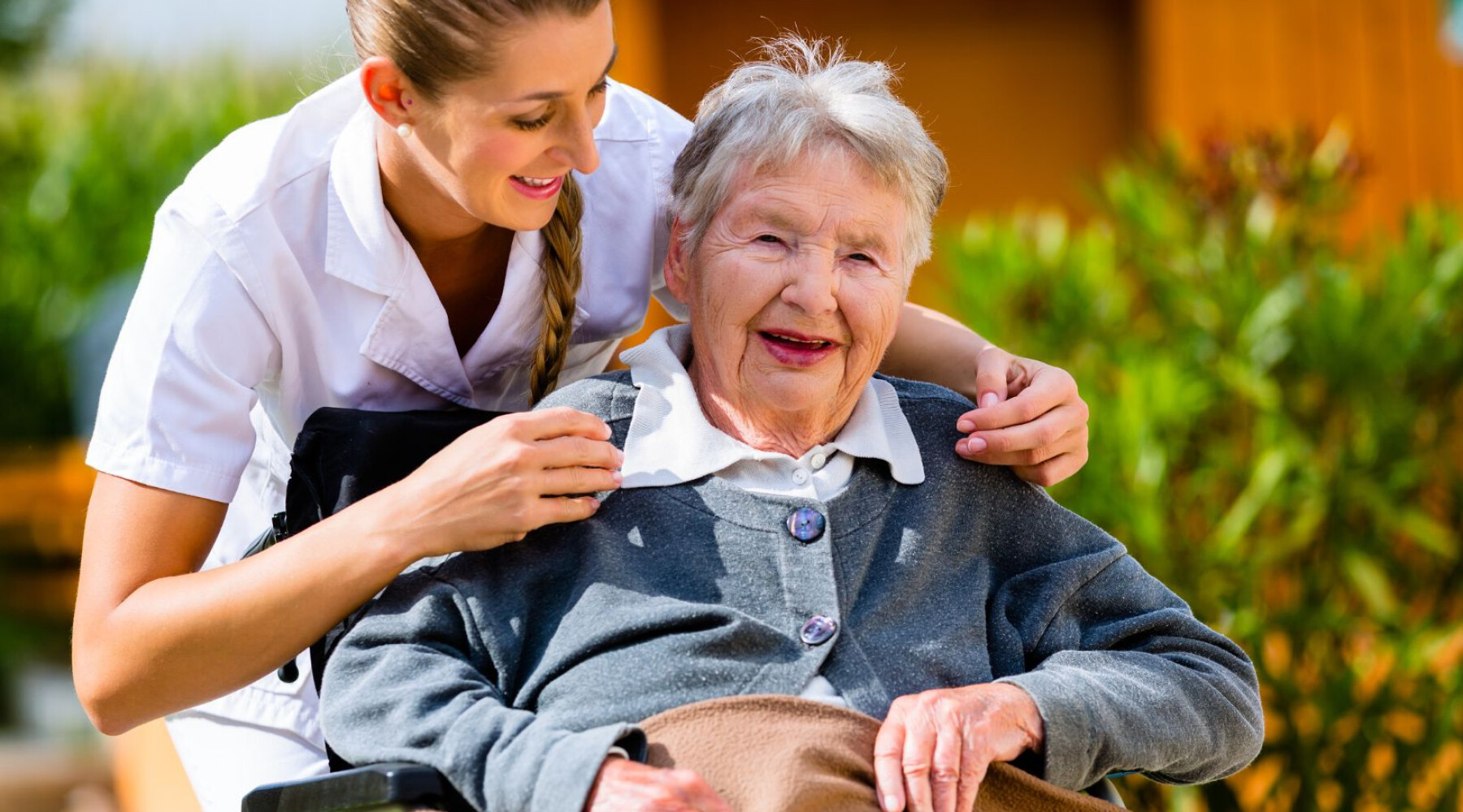 nurse-and-patient