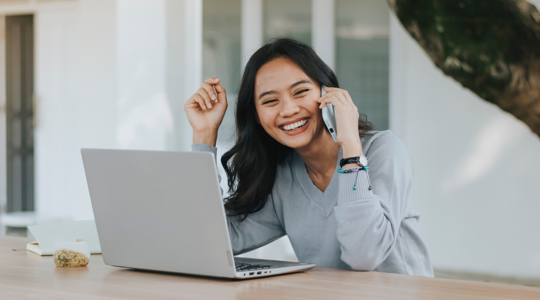 woman-working