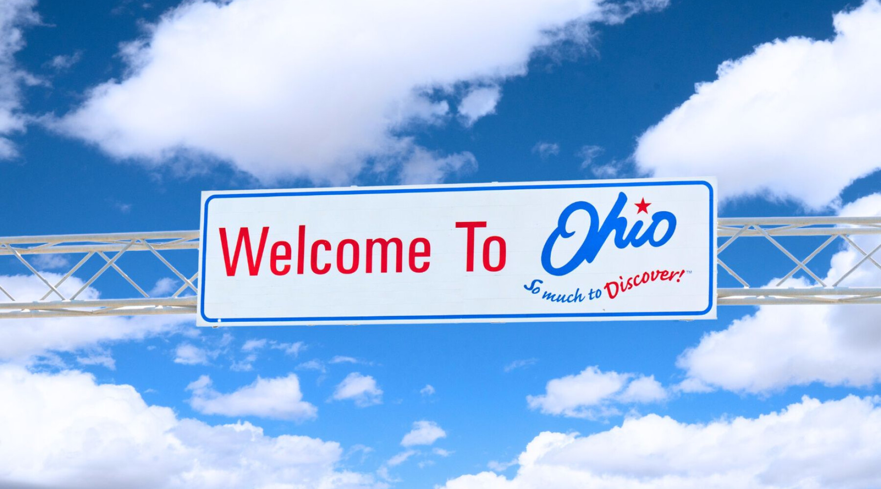 Welcome-to-Ohio-State-sign